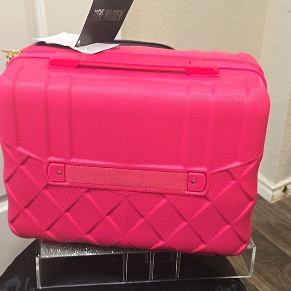 Steve Madden Freya Collection Hard Side Travel Cosmetic Case- Magenta - Picture 7 of 10